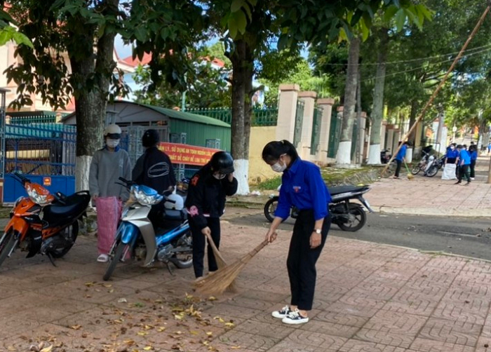 Sôi nổi các hoạt động của Đoàn thanh niên thị trấn Ea Drăng